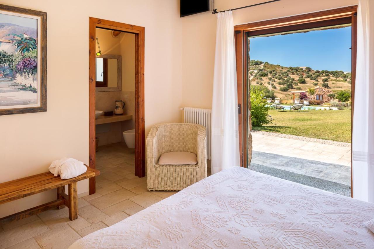 Bed and Breakfast Albero Capovolto Golfo Aranci Zewnętrze zdjęcie